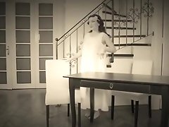 Luna Roulette In Naugty Dancer. Vintage Porn From 1937