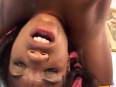 Pretty Ebony Gets Picked Up And Gets Her Pussy Pumped Deep To Get A Favor